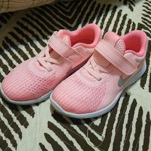 Nike toddler Revolution 4 sneakers